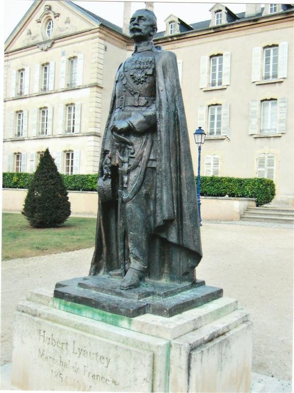 Statue du Maréchal
